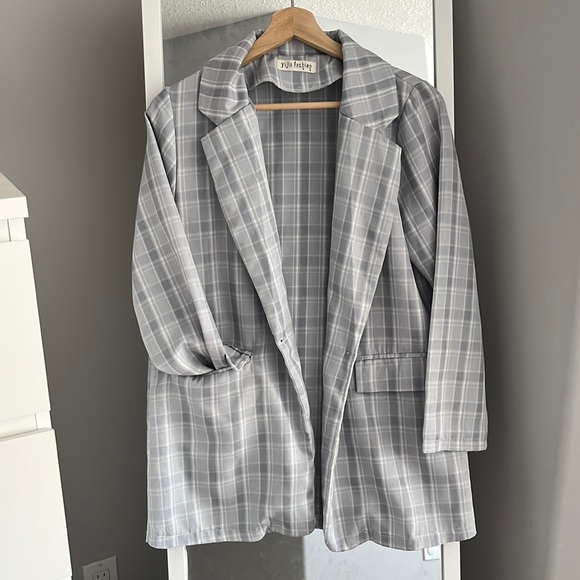 Lightweight Plaid Blazer - Picture 1 of 5